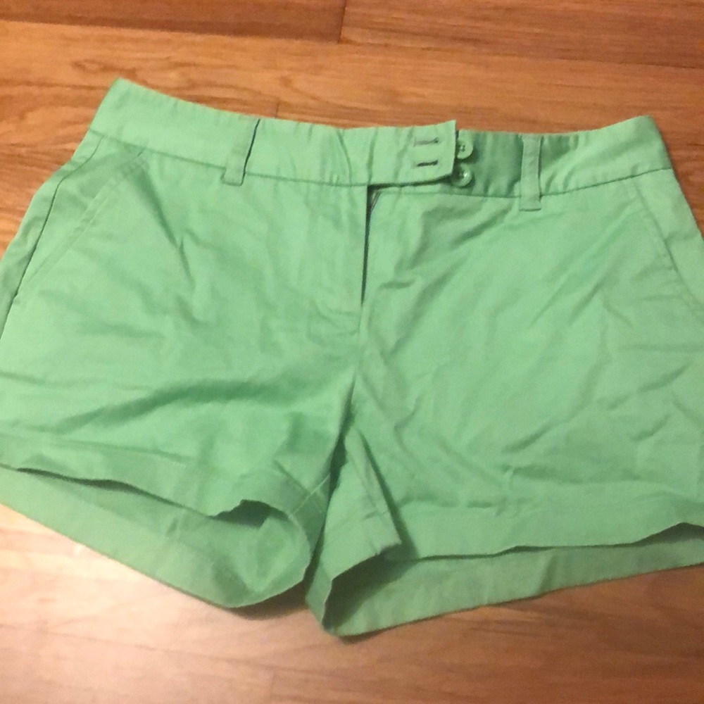Vineyard vine shorts